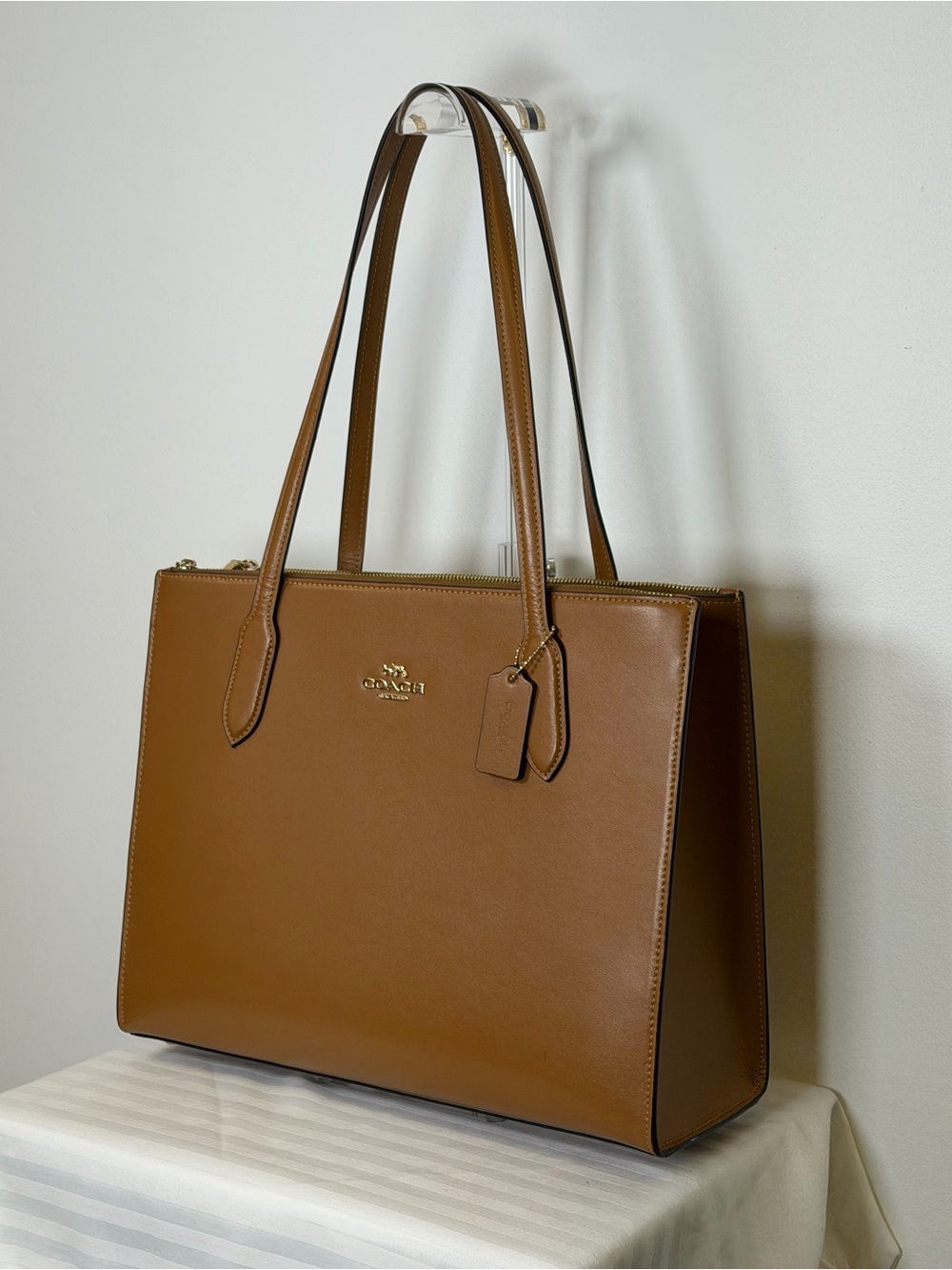 Coach ‘Nina’ Carryall Tote Light Saddle Brown Leather - Picture 5 of 17